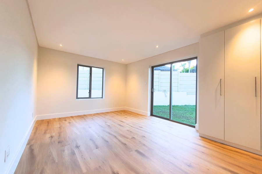 4 Bedroom Property for Sale in Vierlanden Western Cape